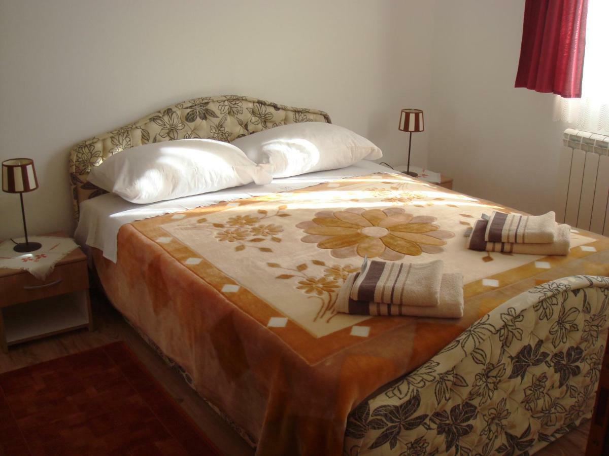 Apartmani Tanja Sveti Juraj Exterior photo